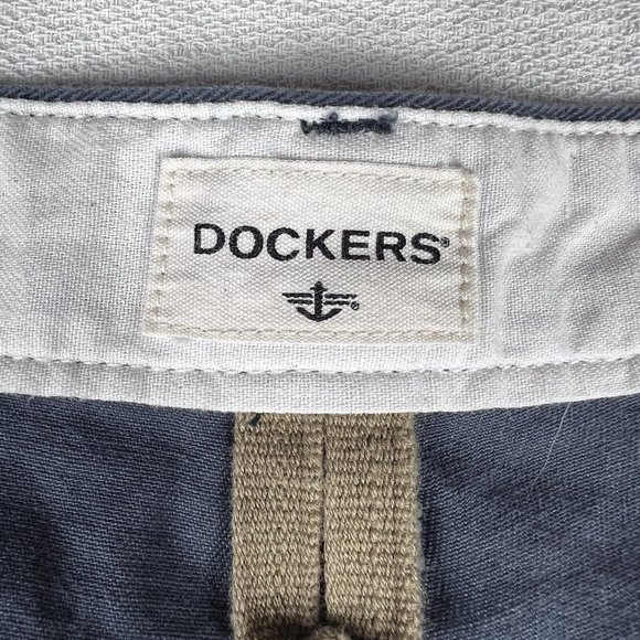 Docker's Shorts Mens W42 Gray Chino Flat Front Casual Golf Outdoors Cotton - Picture 2 of 8